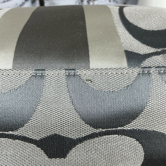 Coach Hamptons Bag Gray Silver White Signature Hand Shoulder Crossbody Purse - Picture 11 of 16